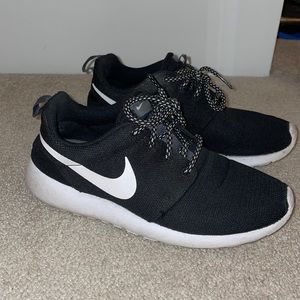 Nike Roshes